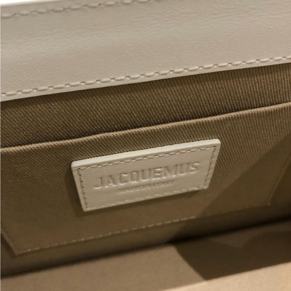 Jacquemus Moyen - White - Picture 6 of 9